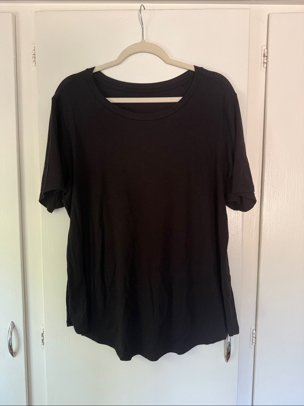 Universal Standard Black Short Sleeve Crewneck Tee